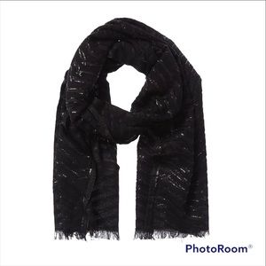 NWT Badgley Mischka Herringbone Wool-Blend Scarf, black w/ silver thread accents